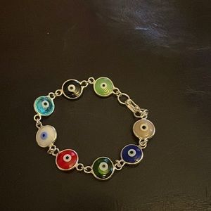 Peruvian silver bracelet very well made.  With lobster claw lock